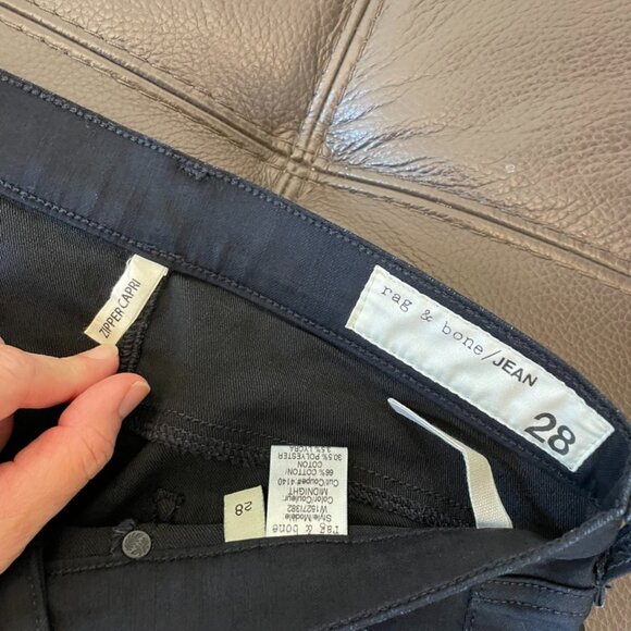 Rag and bone Zipper Capri in Cotswold (black coated) - Picture 5 of 6